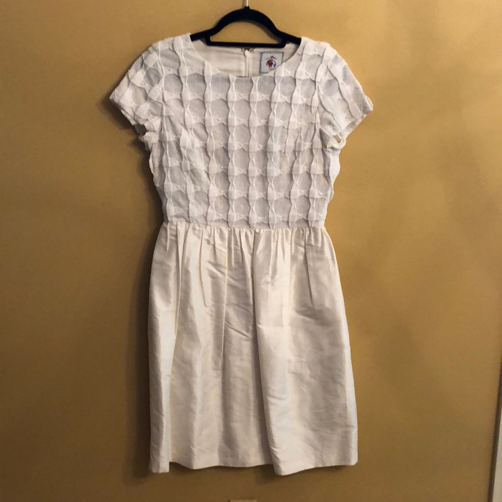 Black Fleece short sleeved knee length dress